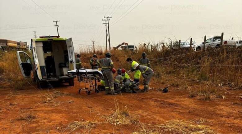 Três trabalhadores sofrem descarga elétrica em rede de alta tensão na BR-163 em Nova Mutum/MT