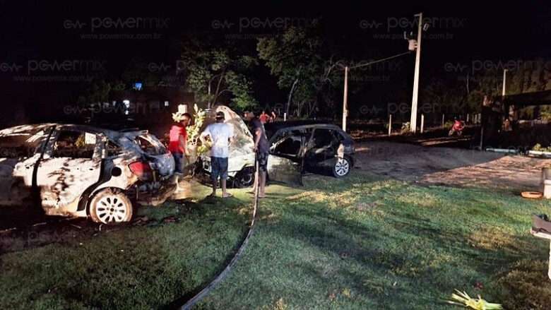 Homem é preso após incendiar carros do irmão, por dívida de 6 mil em Nova Mutum