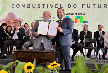 Combustível do Futuro passa no Senado: 'Vitória para o Brasil', comemora ministro -