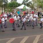 desfile civico