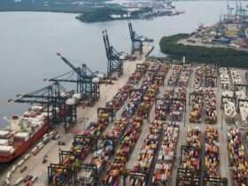 O Porto de Santos responde por quase 30% da balança comercial do país. Importação, exportação, balança comercial, porto, navio, container, comércio exterior - Foto: Divulgação/Porto de Santos