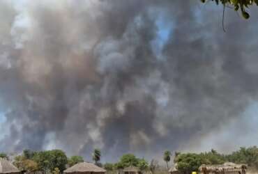 Povos indígenas de Mato Grosso sofrem com os incêndios florestais. Por: Erlie Runhamre Xavante