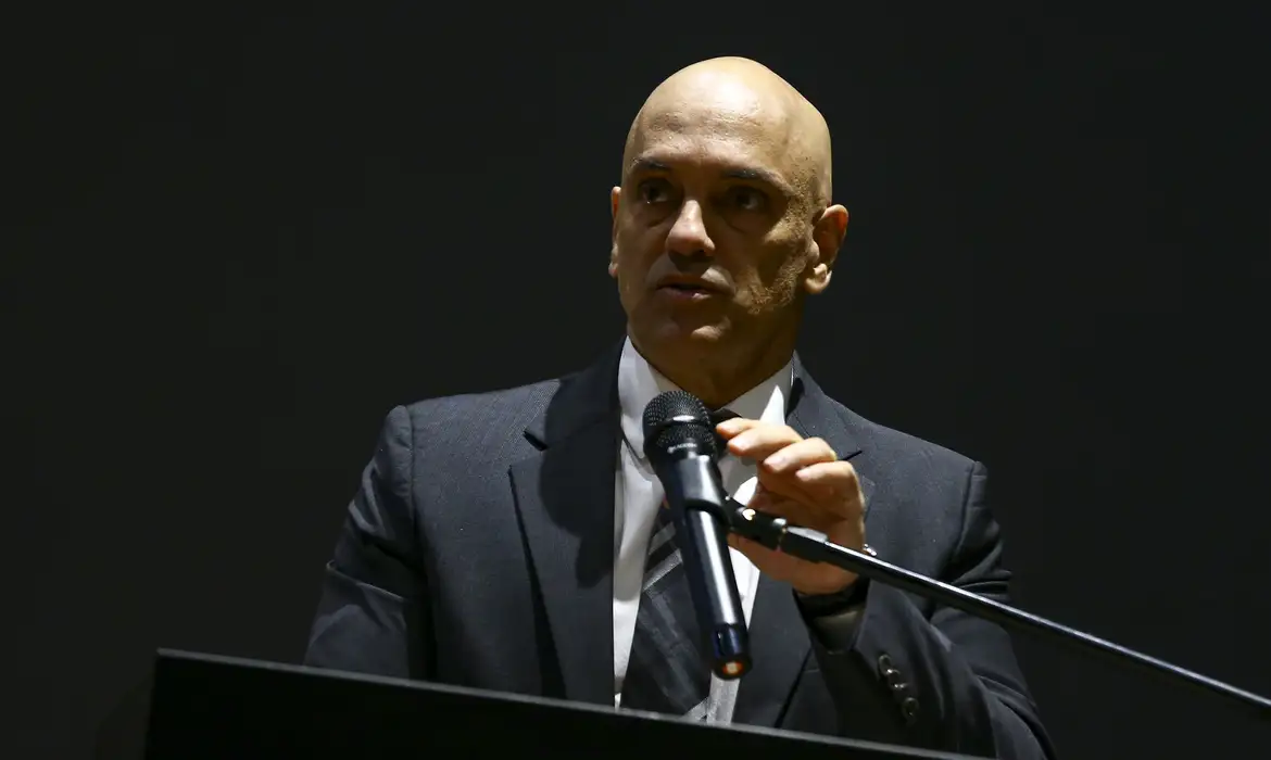 O presidente do TSE, Alexandre de Moraes, durante cerimônia de posse do diretor-geral da PF, na sede da corporação, em Brasília. Por: Marcelo Camargo/Agência Brasil