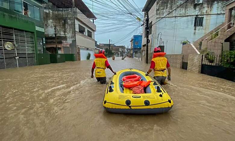 Brasília (DF) 16/02/2024 - Durante períodos de chuva, os moradores da Bacia do Rio Tejipió sofrem com alagamentos e enchentes - Foto: Prefeitura Recife