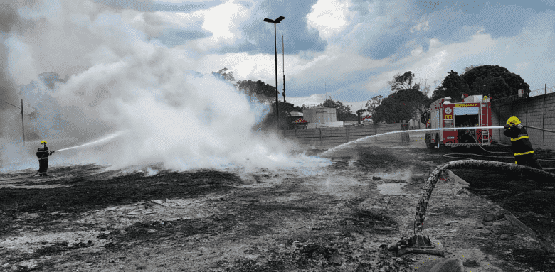 Incêndio de grandes proporções é controlado em fábrica na capital de Mato Grosso