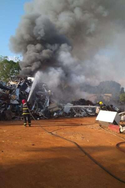 Incêndio destrói empresa de reciclagem em Mato Grosso e causa prejuízos