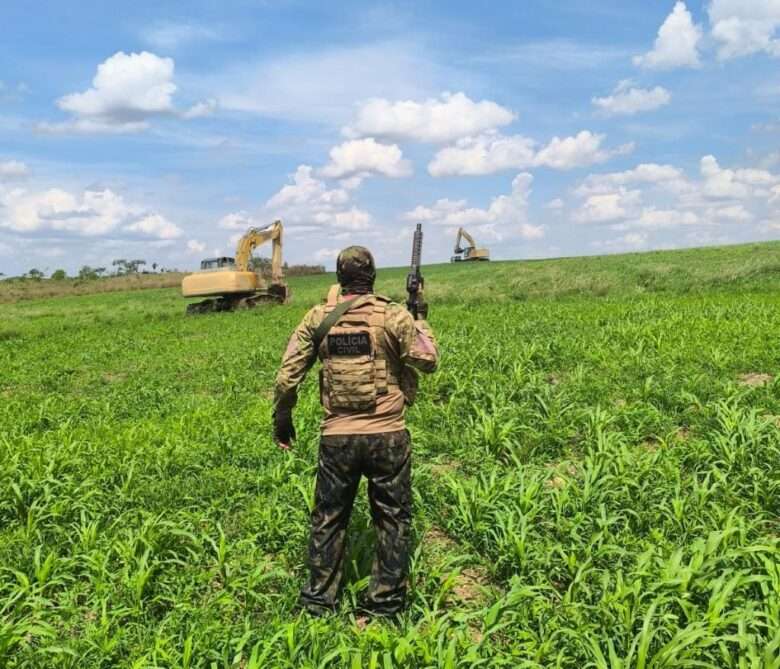 Polícia desarticula garimpo ilegal e apreende máquinas milionárias em Mato Grosso