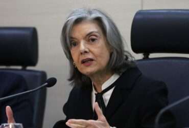 A ministra do Supremo Tribunal Federal (STF) Cármen Lúcia palestra no curso de iniciação para  juízes que tomaram posse este ano, na Escola da Magistratura do Estado do Rio (Emerj), no centro da cidade.