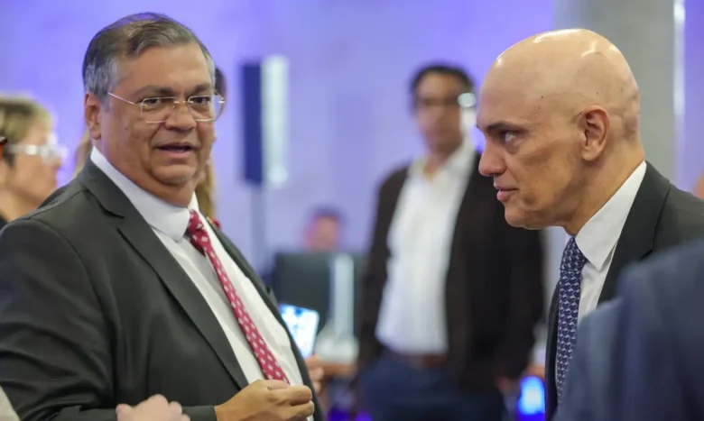 Alexandre de Moraes e Flávio Dino recebem título de Cidadão de Mato Grosso em meio a polêmicas