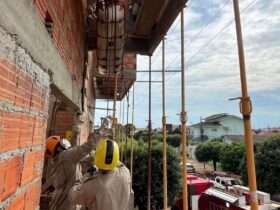 Bombeiros resgatam trabalhador após choque elétrico em obra em Campo Verde