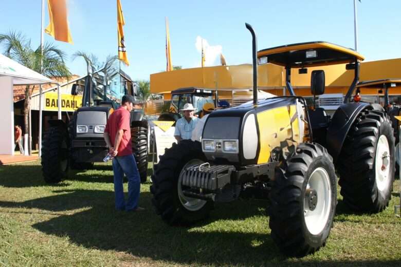 China apresenta suas ultimas tecnologias agricolas em Mato Grosso