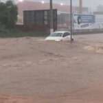 Chuva intensa deixa cidade de Mato Grosso inundada e casas ficam alagadas