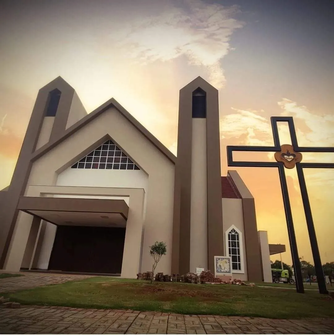 Igreja Rosa Mística Lucas do Rio Verde - MT