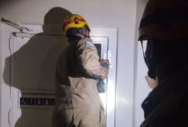 Bombeiros resgatam funcionário preso em elevador no Centro de Reabilitação de Lucas do Rio Verde