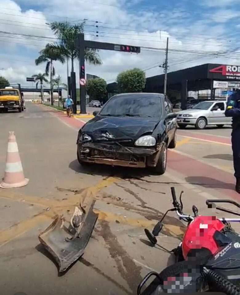 Acidente no cruzamento das Avenidas Mato Grosso e Rio Grande do Sul deixa motociclista ferido