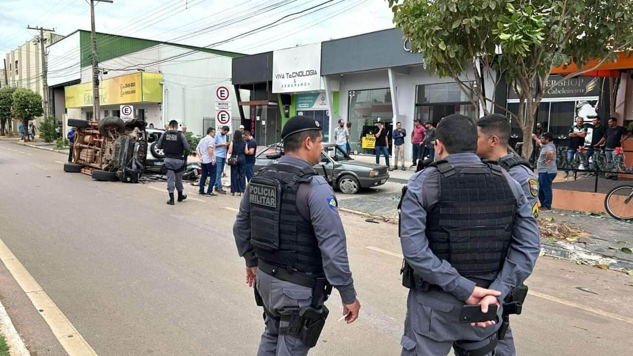 Acidente em Lucas do Rio Verde: Quatro veículos e uma moto foram atingidos em colisão (vídeo)