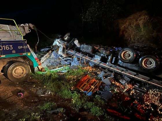 Segundo acidente fatal na Serra de São Vicente deixa motorista de carreta morto na BR-364