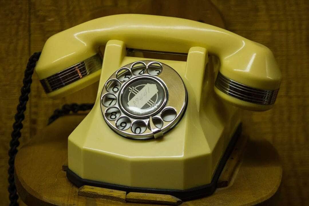Telefone gratuito da Serasa facilita a negociação de dívidas com até 97% de desconto
