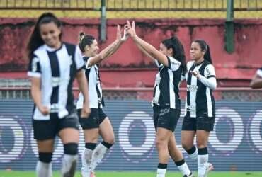 Corinthians vence fora de casa o São Paulo, por 1 a 0, no primeiro jogo da semifinal do Paulista feminino, em 03/11/2024