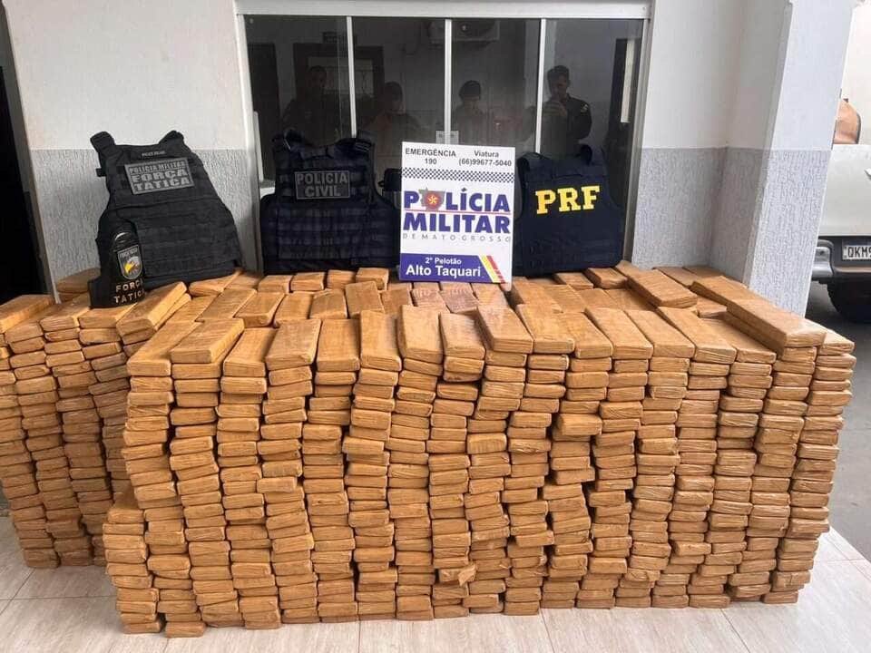 Mais de 1.350 tabletes de maconha são apreendidos em Alto Taquari; motorista é preso em flagrante