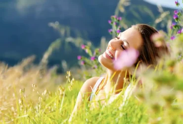 Mulher Feliz com Sorte hoje