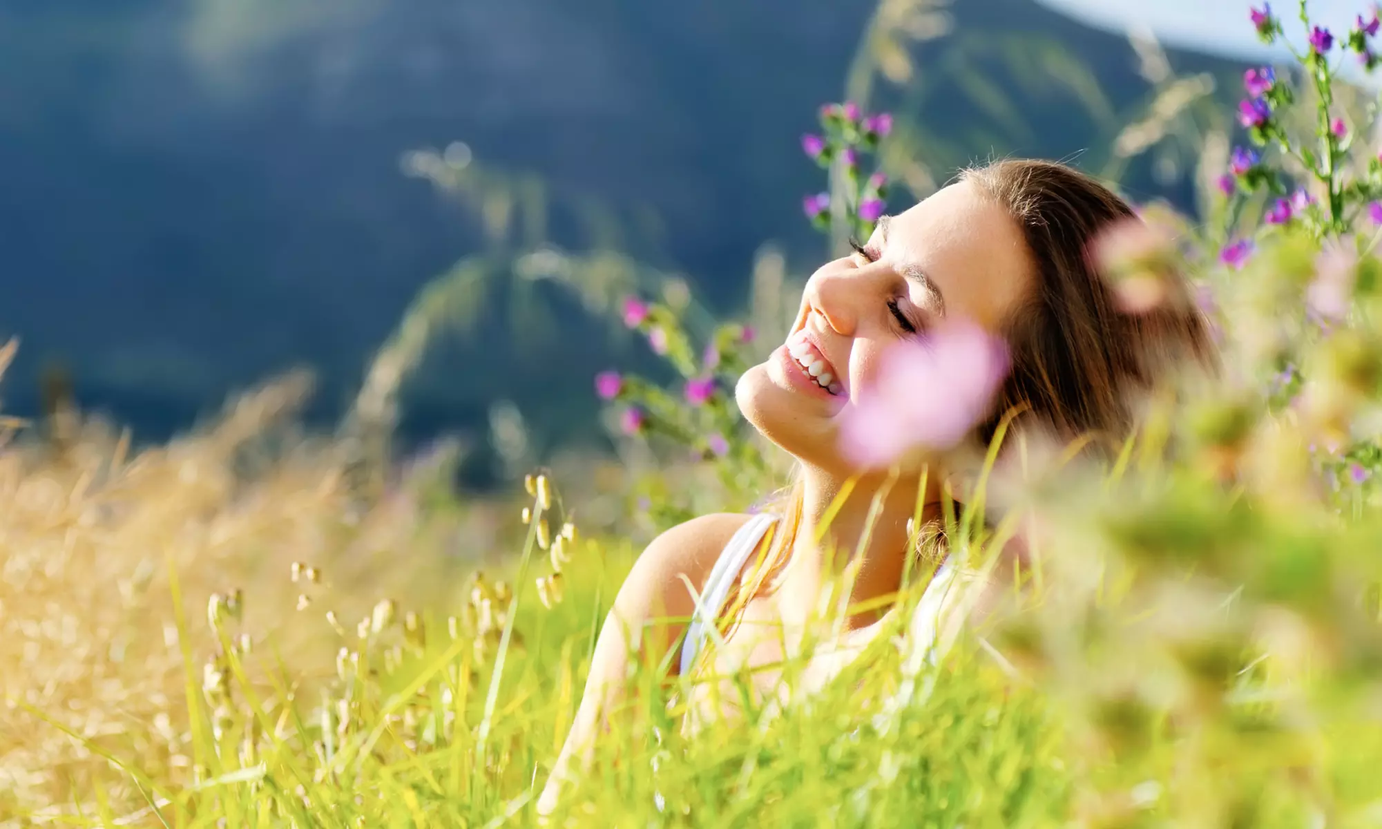 Eles receberão claridade espiritual hoje Mulher Feliz com Sorte hoje