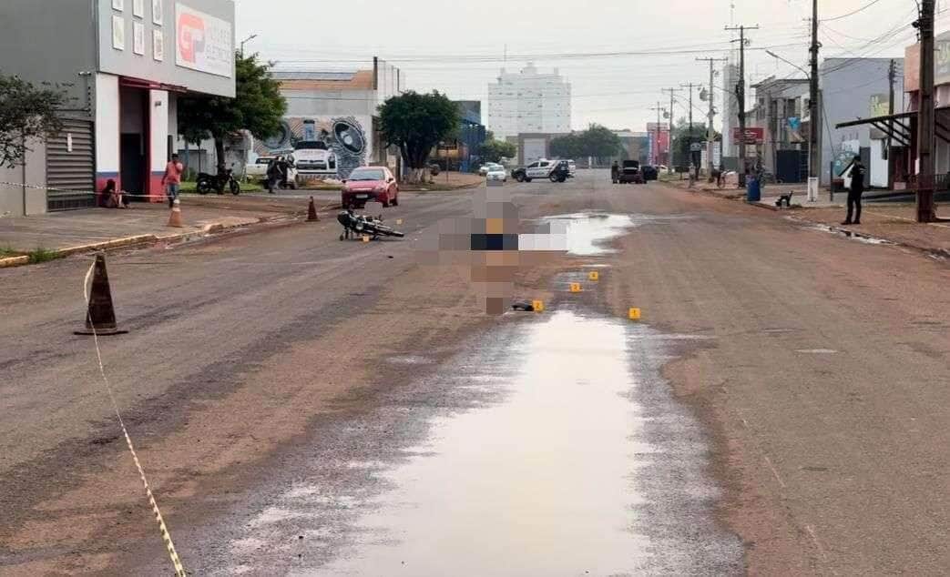 Acidente entre carro e moto deixa criança de 10 anos morta e pai ferido em Campo Novo