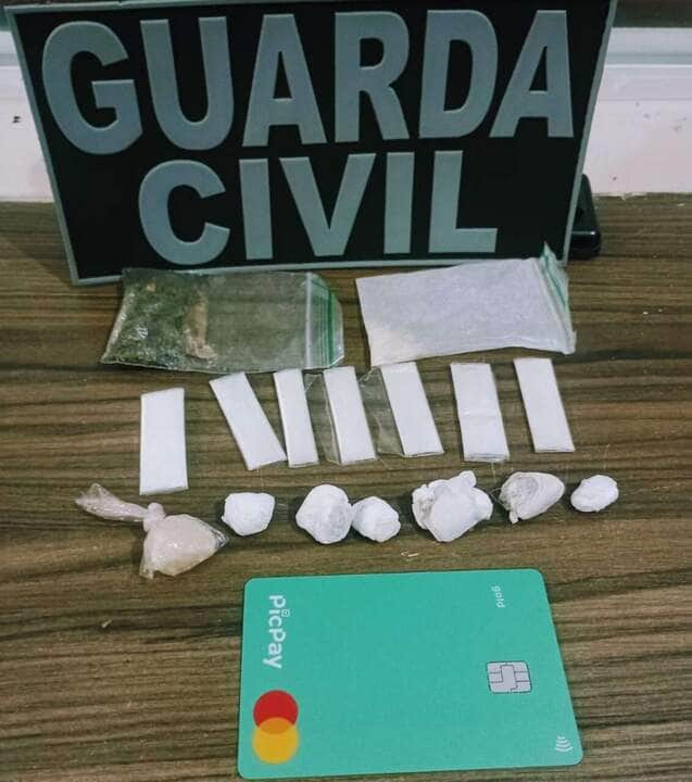 Dois indivíduos são presos em flagrante com drogas em Lucas do Rio Verde