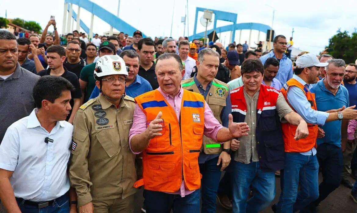 Estreito-MA 23/12/20224 Governador do Maranhão em Estreito para averiguar a situação da ponte Juscelino Kubitschek de Oliveira, que desabou neste domingo. Foto Reprodução do Instagram/ / governador/ Carlos Brandão