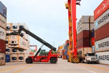 Visita técnica ao Porto ITapoá SC. Os Portos tem sempre uma movimentação grande de container e navios e movimenta o marcado de importação e exportação.. Foto: Vosmar Rosa/MPOR