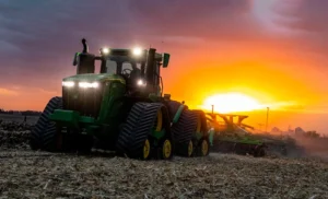 John Deere lança 9RX: O trator autônomo de 830 cavalos para impulsionar a safra de 2025 no Brasil