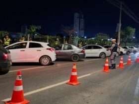 Operação Lei Seca prende sete motoristas por embriaguez e um por adulteração de veículo em Cuiabá