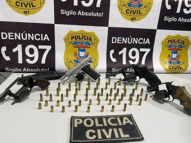 Polícia Civil prende integrantes de facções criminosas flagrados com armas e munições em Barra do Bugres