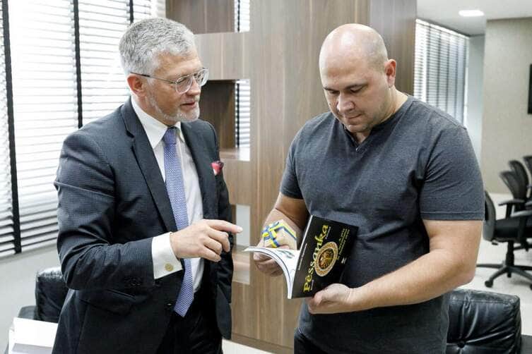 Prefeito de Cuiabá e embaixador da Ucrânia discutem projeto para "cidades irmãs"