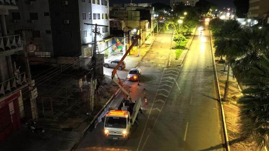 Prefeitura de Cuiabá faz manutenção de 3 mil lâmpadas em 12 dias