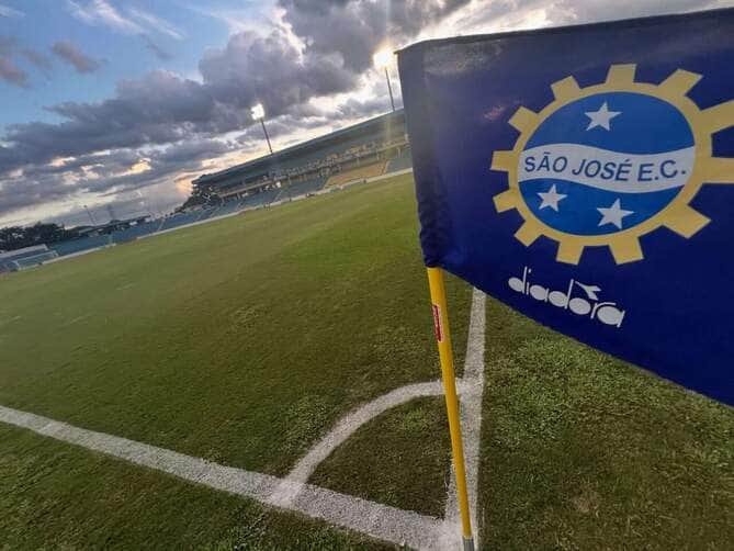São José x São Bento ao vivo; onde assistir neste domingo (23) pela Série A-2. Imagem: Divulgação São José EC