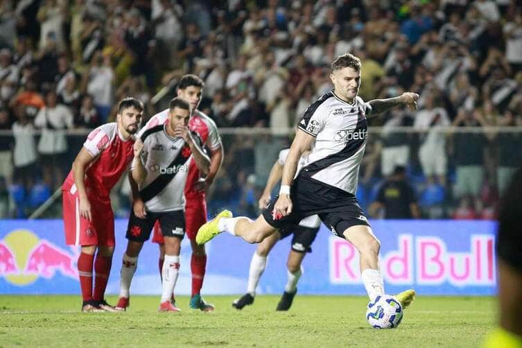 Lance de União Rondonópolis x Vasco. Imagem: Matheus Lima/CR Vasco
