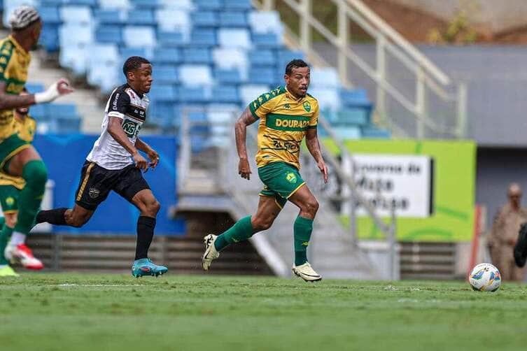 Luverdense ganha, mas fica fora do Campeonato Mato-Grossense; veja como fica o mata-mata no MT. Imagem: AssCom Dourado