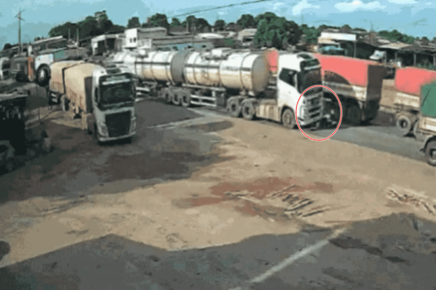 Bebê e adultos sobrevivem após serem atingidos por carreta em Mato Grosso (vídeo)