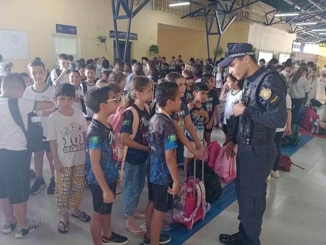 Guarda Municipal realiza ações educativas sobre segurança e respeito em escolas de Lucas do Rio Verde 
