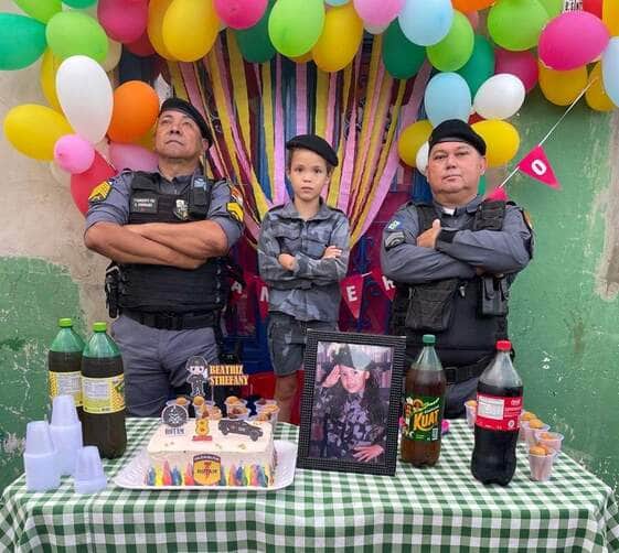 Aniversariante de 8 anos recebe surpresa especial da Polícia Militar em Rosário