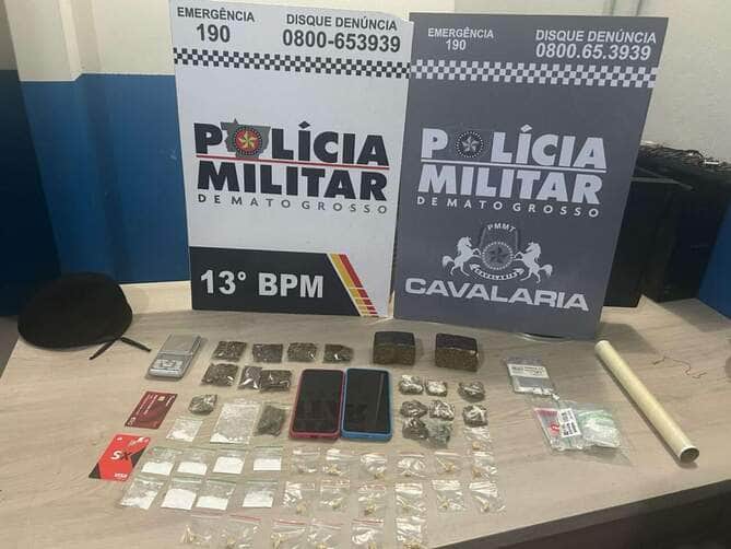 Ação aconteceu nos bairros Jardim Primaveras e Jaime Seitti Fujji; drogas foram apreendidas com os suspeitos.