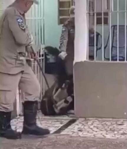 Animal foi encontrado em uma residência em Várzea Grande e devolvido à natureza após ação dos bombeiros