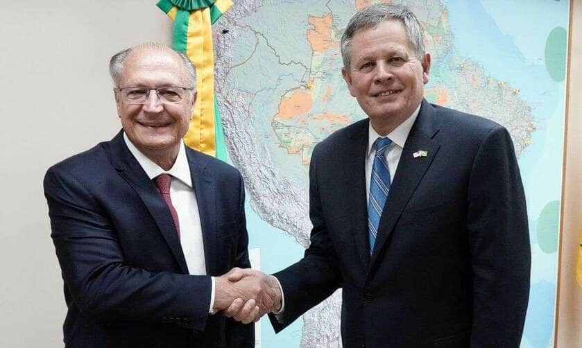 Brasília (DF), 14/02/2025 - Vice-Presidente da República Geraldo Alckmin Vice Presidente da República Geraldo Alckmin durante reunião com senador norte-americano Steve Daines, no Palácio do Planalto. Foto: Cadu Gomes/VPR