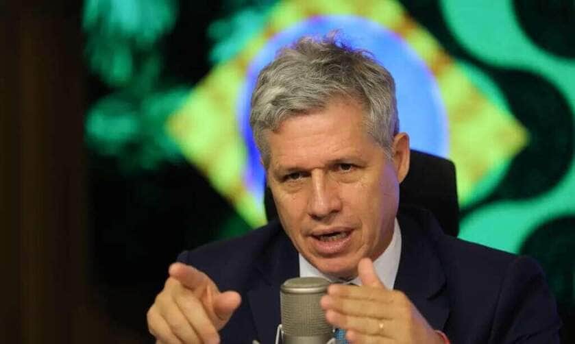 Brasília (DF) 20/02/2025 O Ministro do Desenvolvimento Agrário e Agricultura Familiar, Paulo Teixeira, participa do programa Bom Dia, Ministro Foto: Fabio Rodrigues-Pozzebom/ Agência Brasil