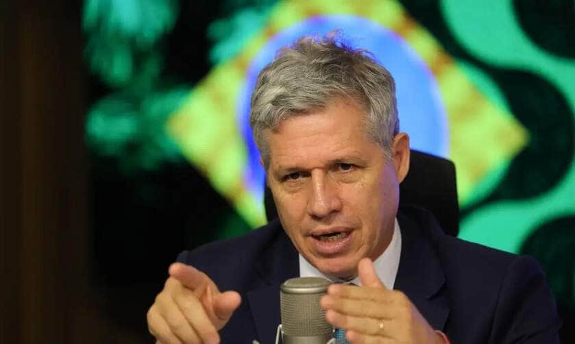 Brasília (DF) 20/02/2025 O Ministro do Desenvolvimento Agrário e Agricultura Familiar, Paulo Teixeira, participa do programa Bom Dia, Ministro Foto: Fabio Rodrigues-Pozzebom/ Agência Brasil