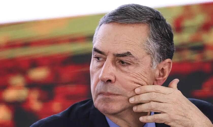 Brasília (DF), 25/10/2024 - O presidente do STF, Luiz Roberto Barroso, durante cerimônia de assinatura do novo acordo de repactuação da reparação dos danos da tragédia de Mariana (MG). Foto: Marcelo Camargo/Agência Brasil