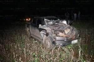 Idoso fica ferido após colidir caminhonete contra caminhão na MT-249 
