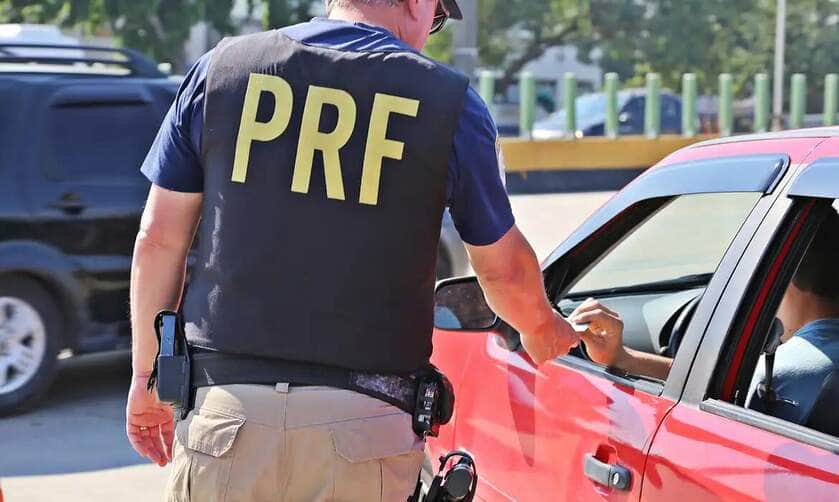 PRF reforça fiscalização nas rodovias federais durante o carnaval