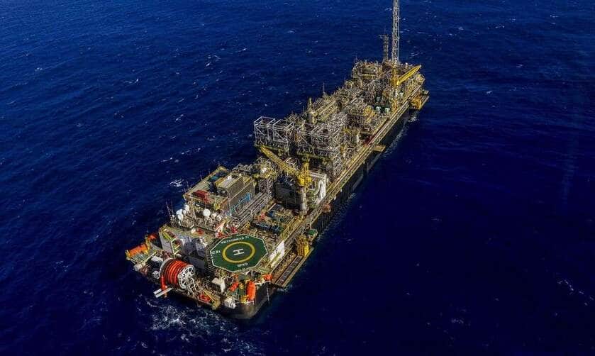 Rio de Janeiro (RJ), 28/09/2023 - Vista aérea do navio-plataforma P-71, instalado no campo de Itapu, no pré-sal da Bacia de Santos, a 200 km da costa do Rio de Janeiro. Foto:Tânia Rêgo/Agência Brasil